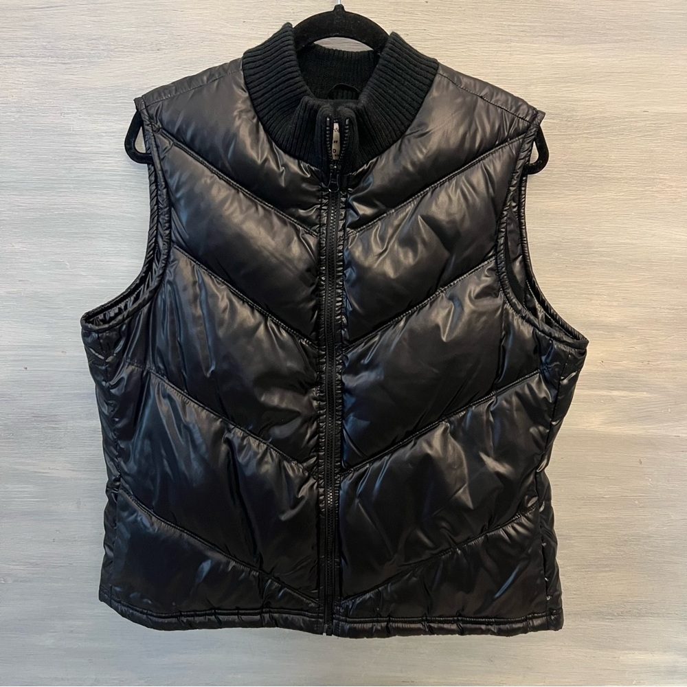 Old Navy Black Puffer Outerwear Vest Size XL Good Condition